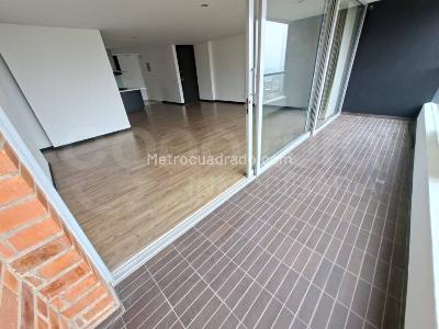 Apartamento de 3 alcobas en arriendo en Envigado, Envigado, 150 m² · foto 5 de 15