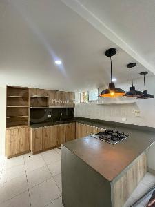Casa de 5 alcobas en arriendo en Medellin, Medellín, 400 m² · foto 2 de 15