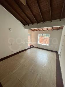 Casa de 5 alcobas en arriendo en Medellin, Medellín, 400 m² · foto 5 de 15