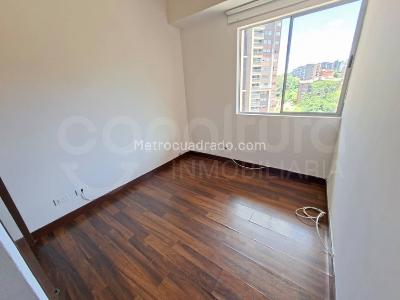 Apartamento de 3 alcobas en arriendo en Envigado, Envigado, 94 m² · foto 10 de 14