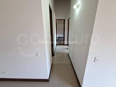 Apartamento de 3 alcobas en arriendo en Envigado, Envigado, 94 m² · foto 6 de 14