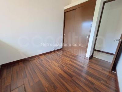 Apartamento de 3 alcobas en arriendo en Envigado, Envigado, 94 m² · foto 8 de 14