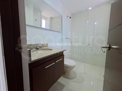 Apartamento de 3 alcobas en arriendo en Envigado, Envigado, 94 m² · foto 9 de 14