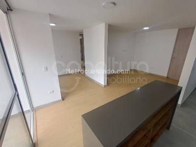 Apartamento de 2 alcobas en arriendo en Envigado, Envigado, 61 m² · foto 3 de 15