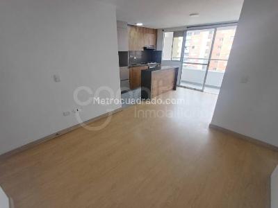 Apartamento de 2 alcobas en arriendo en Envigado, Envigado, 61 m² · foto 5 de 15