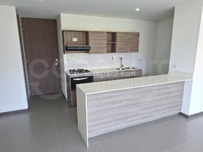 Apartamento de 2 alcobas en arriendo en Envigado, Envigado, 85 m² · foto 2 de 13