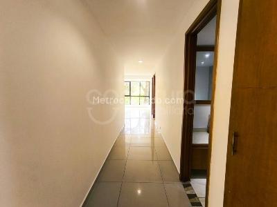 Apartamento de 3 alcobas en arriendo en Medellin, Medellín, 230 m² · foto 7 de 15
