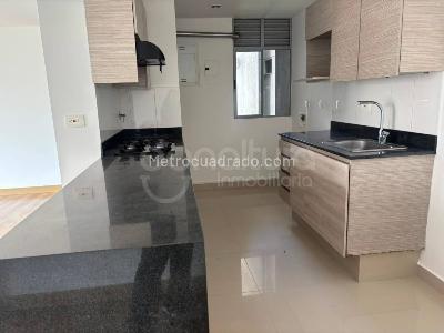 Apartamento de 3 alcobas en arriendo en Medellin, Medellín, 94 m² · foto 2 de 8