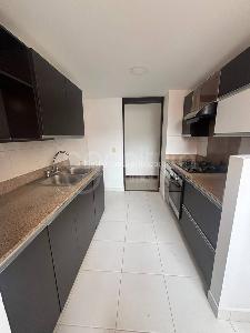 Apartamento de 2 alcobas en arriendo en Medellin, Medellín, 80 m² · foto 2 de 15