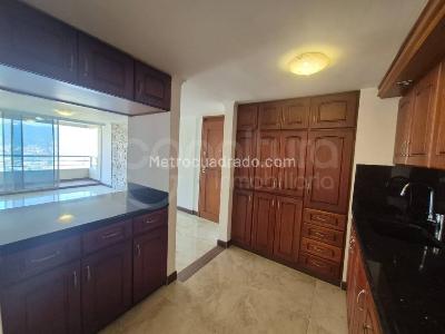 Apartamento de 3 alcobas en arriendo en Medellin, Medellín, 160 m² · foto 4 de 15