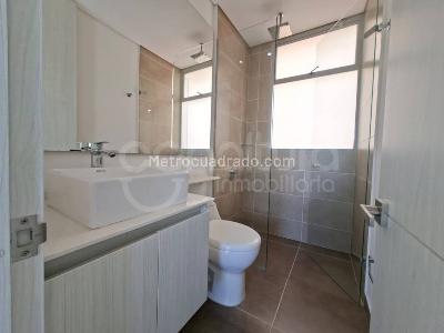 Apartamento de 2 alcobas en arriendo en Envigado, Envigado, 87 m² · foto 12 de 15