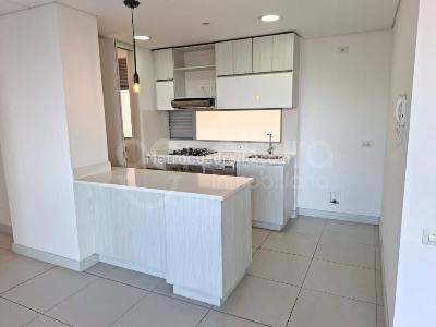 Apartamento de 2 alcobas en arriendo en Envigado, Envigado, 87 m² · foto 2 de 15