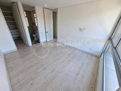 Apartamento de 2 alcobas en arriendo en Envigado, Envigado, 87 m² · foto 8 de 15