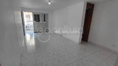 Casa de 3 alcobas en arriendo en Medellin, Medellín, 90 m² · foto 2 de 14