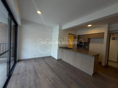 Apartamento de 3 alcobas en arriendo en Medellin, Medellín, 79 m² · foto 2 de 14