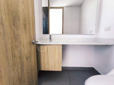 Apartamento de 2 alcobas en arriendo en Medellin, Medellín, 98 m² · foto 10 de 14