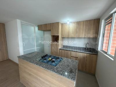 Apartamento de 3 alcobas en arriendo en Medellin, Medellín, 68 m² · foto 2 de 15