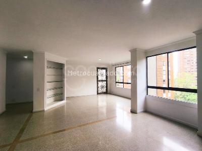 Apartamento de 3 alcobas en arriendo en Medellin, Medellín, 137 m² · foto 3 de 15