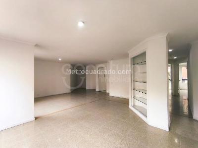 Apartamento de 3 alcobas en arriendo en Medellin, Medellín, 137 m² · foto 5 de 15
