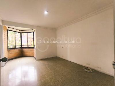Apartamento de 3 alcobas en arriendo en Medellin, Medellín, 137 m² · foto 9 de 15