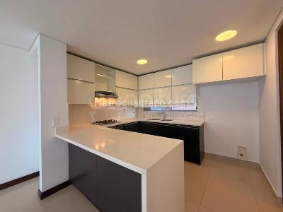 Apartamento de 2 alcobas en arriendo en Medellin, Medellín, 109 m² · foto 2 de 15