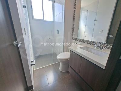 Apartamento de 2 alcobas en arriendo en Envigado, Envigado, 75 m² · foto 10 de 13