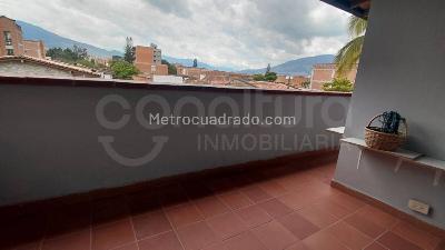 Apartamento de 2 alcobas en arriendo en Medellin, Medellín, 85 m² · foto 4 de 13