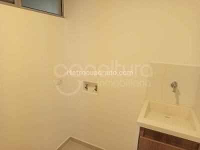 Apartamento de 3 alcobas en arriendo en Medellin, Medellín, 121 m² · foto 14 de 15