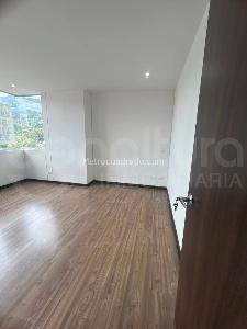 Apartamento de 2 alcobas en arriendo en Envigado, Envigado, 75 m² · foto 13 de 15