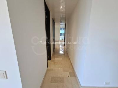 Apartamento de 4 alcobas en arriendo en Envigado, Envigado, 180 m² · foto 12 de 15