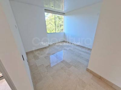 Apartamento de 4 alcobas en arriendo en Envigado, Envigado, 180 m² · foto 9 de 15