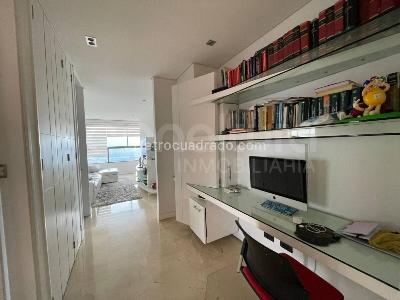 Apartamento de 3 alcobas en arriendo en Medellin, Medellín, 230 m² · foto 11 de 15