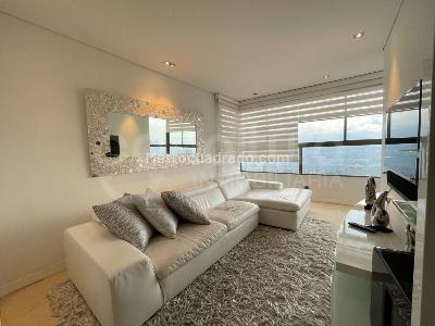 Apartamento de 3 alcobas en arriendo en Medellin, Medellín, 230 m² · foto 14 de 15