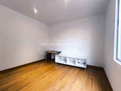 Casa de 3 alcobas en arriendo en Envigado, Envigado, 338 m² · foto 14 de 15