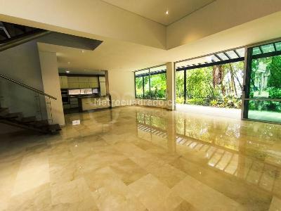 Casa de 3 alcobas en arriendo en Envigado, Envigado, 338 m² · foto 3 de 15