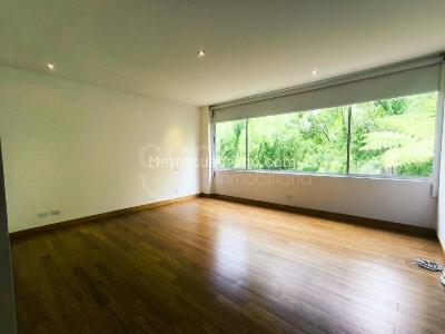 Casa de 3 alcobas en arriendo en Envigado, Envigado, 338 m² · foto 8 de 15