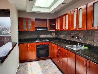 Apartamento de 4 alcobas en arriendo en Medellin, Medellín, 240 m² · foto 3 de 15