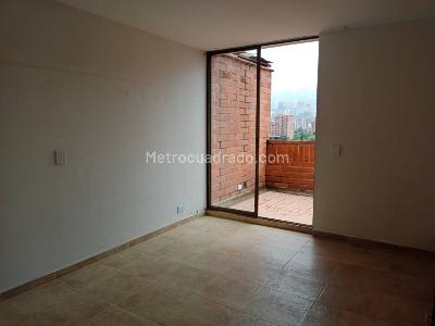 Apartamento de 4 alcobas en arriendo en Medellin, Medellín, 240 m² · foto 8 de 15