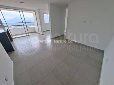 Apartamento de 2 alcobas en arriendo en Envigado, Envigado, 67 m² · foto 4 de 15