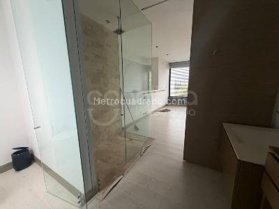 Apartamento de 1 alcoba en arriendo en Medellin, Medellín, 87 m² · foto 9 de 11