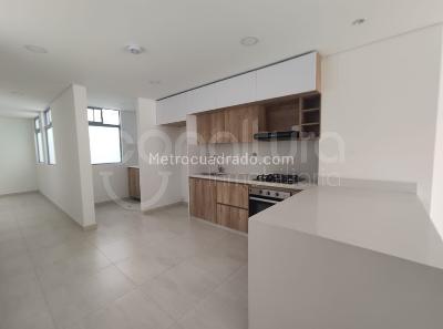 Apartamento de 3 alcobas en arriendo en Envigado, Envigado, 105 m² · foto 2 de 15