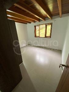 Casa de 4 alcobas en arriendo en Envigado, Envigado, 400 m² · foto 14 de 15