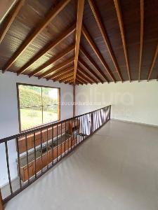 Casa de 4 alcobas en arriendo en Envigado, Envigado, 400 m² · foto 8 de 15
