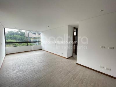 Apartamento de 3 alcobas en arriendo en Medellin, Medellín, 250 m² · foto 10 de 15