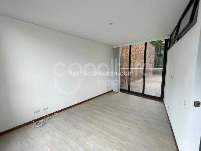 Apartamento de 3 alcobas en arriendo en Medellin, Medellín, 250 m² · foto 14 de 15