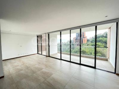 Apartamento de 3 alcobas en arriendo en Medellin, Medellín, 250 m² · foto 8 de 15