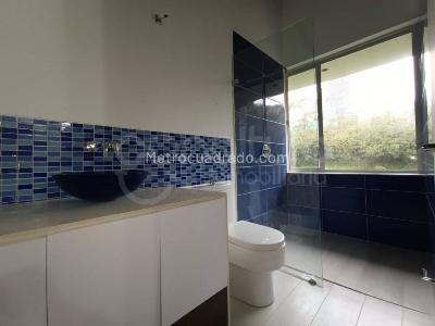 Casa de 5 alcobas en arriendo en Envigado, Envigado, 400 m² · foto 12 de 15