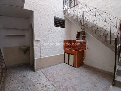 Casa de 4 alcobas en arriendo en Medellin, Medellín, 130 m² · foto 2 de 15