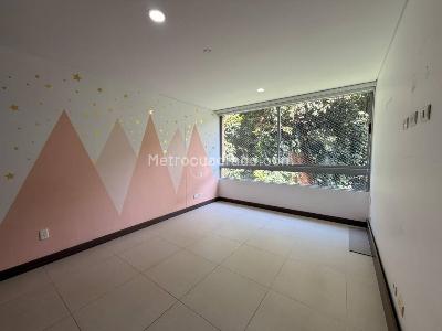 Apartamento de 3 alcobas en arriendo en Medellin, Medellín, 125 m² · foto 10 de 15