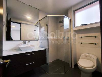 Apartamento de 2 alcobas en arriendo en Medellin, Medellín, 98 m² · foto 10 de 15